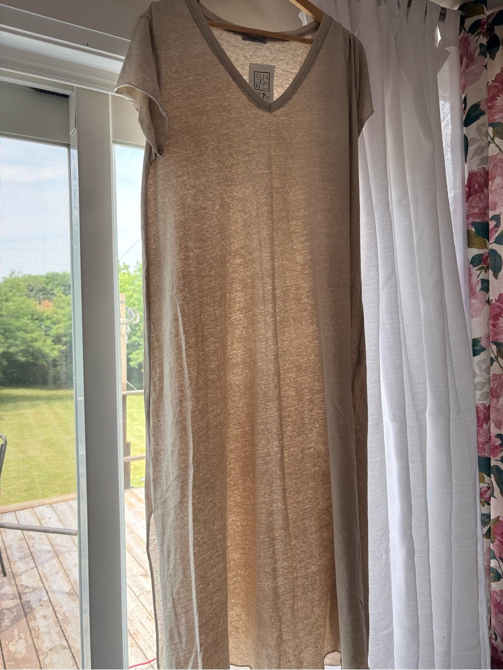 Angela Mara NWT Neutral V-Neck Short Sleeve Maxi Dress